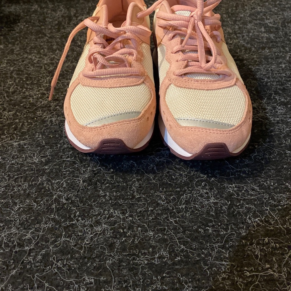 NEW Puma Sneakers soft optimal comfort uS 5.5C EuR 37.5 /shoes / Gym No Box Pink - Picture 4 of 8